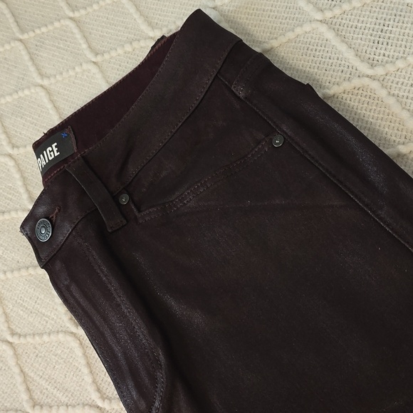 Paige - Picture 2 of 13